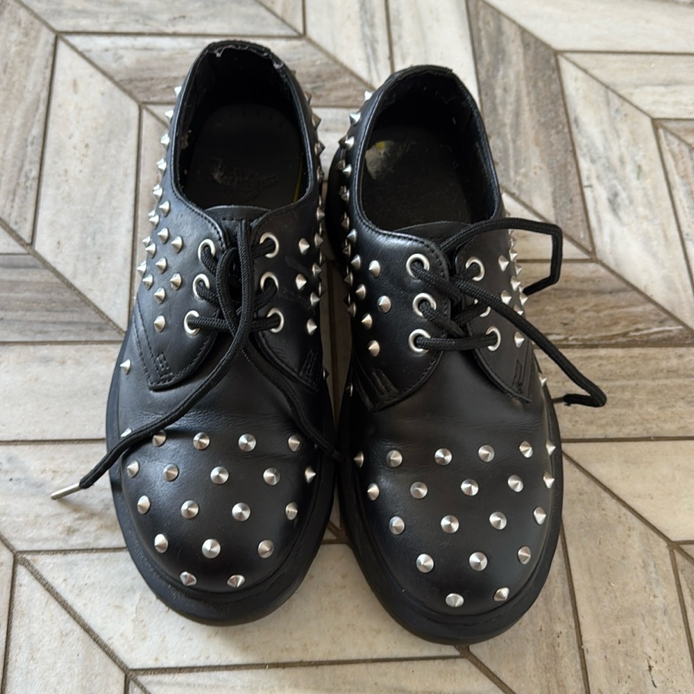 Dr martens studded kids shoes size 4